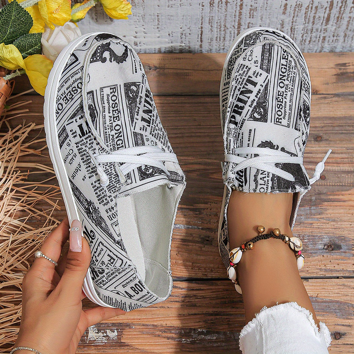 Women's Letter Print Canvas Shoes, Casual Lace Up Outdoor Sneakers, Lightweight Low Top Walking Shoes